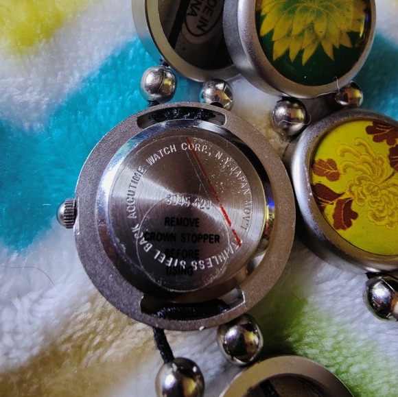 Kessaris woman's stretch watch - Picture 2 of 6